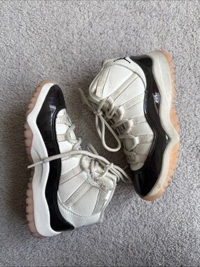 Jordan 11 Retro Neapolitan (PS)